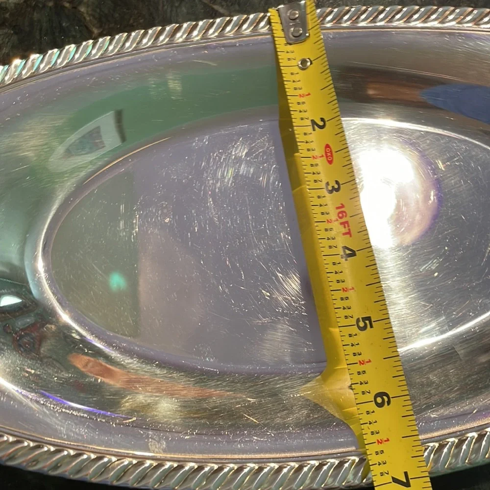 Vintage WM Rogers Silverplate oval bread serving Tray